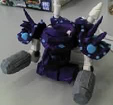 玩家手工自制软陶的飞天魔像